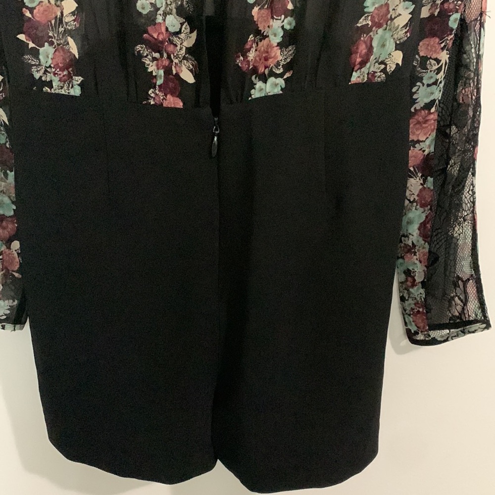 Short jumpsuit - Picture 4 of 5